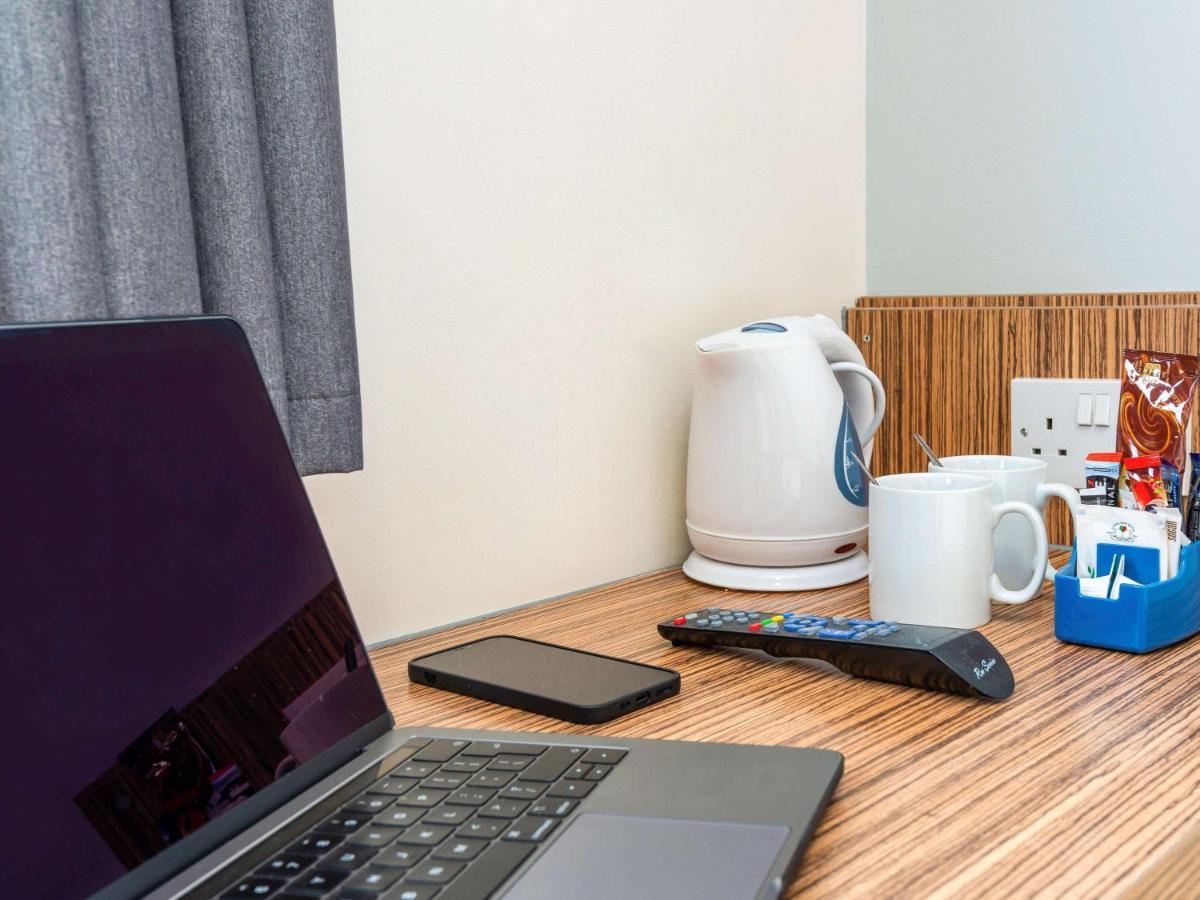 Go2 Hotels Burton Upon Trent Central Esterno foto